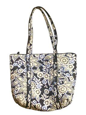 Vintage Vera Bradley Quilted Snow Lotus Handbag Shoulder Purse Navy Blue Retired